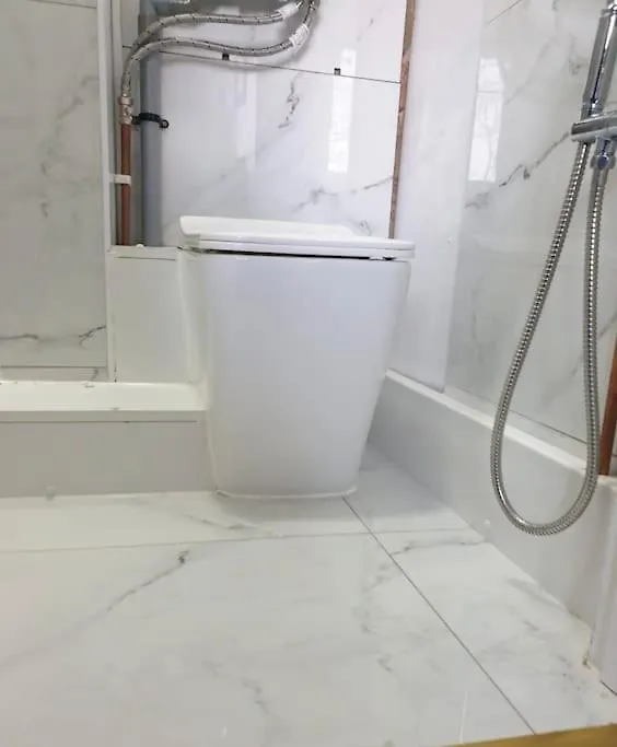 Ensuite With Kitchen Stunning Double-Bed Room In Zone 2 London